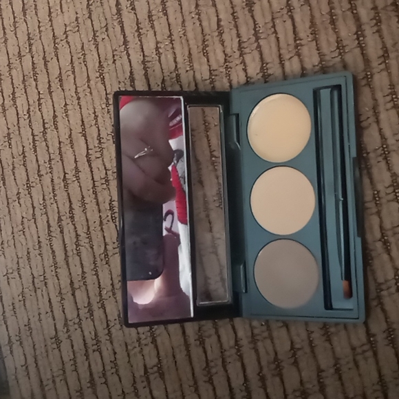 whiteninglightning Other - Brow bar to go